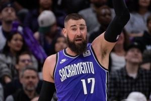 瓦兰在NBA1年1040万美元扣完税仅420万 在欧洲3年1300万是税后